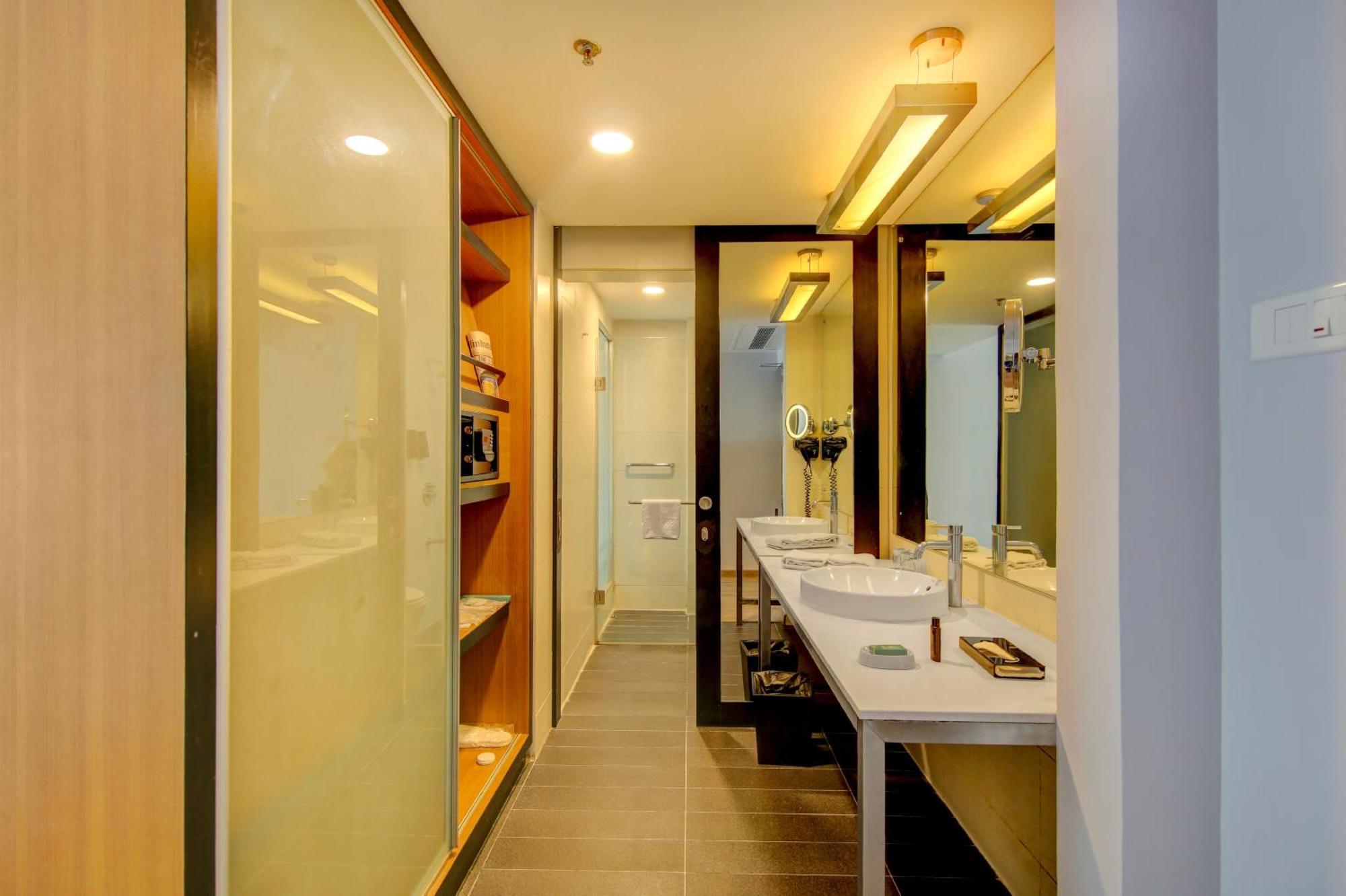 The Hotel Shanti Near Delhi International Airport 3* New Delhi